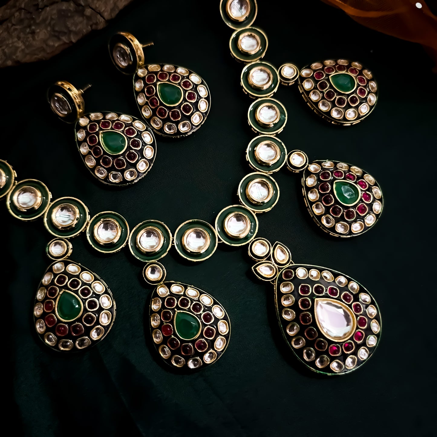 Vivika Vilandi Kundan Premium Necklace Set