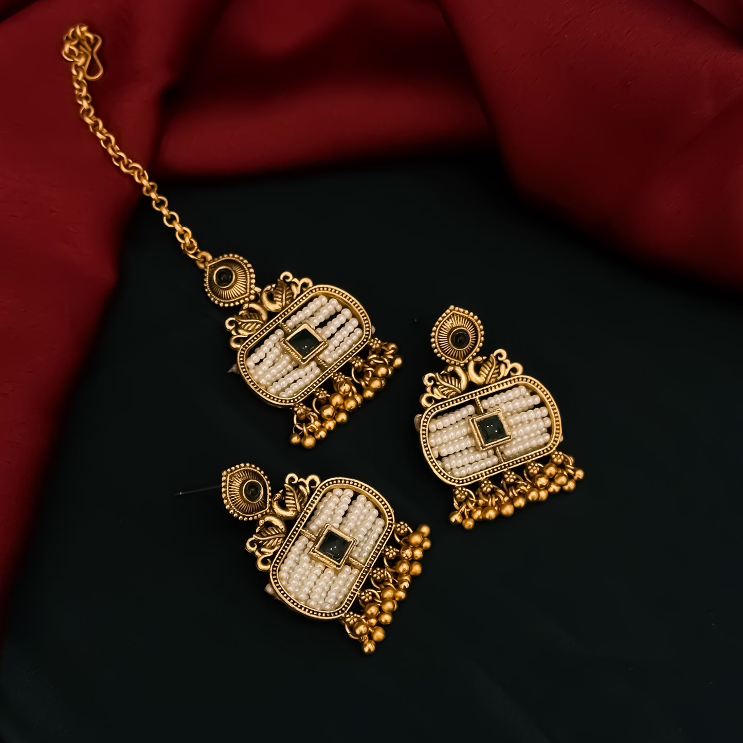 Kinjal Rajwadi Long Necklace Set - Green