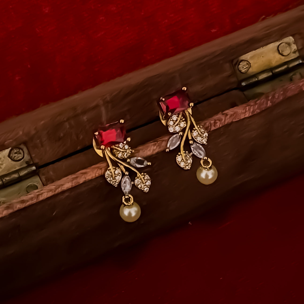 Navratan Petals Minimal AD Necklace Set