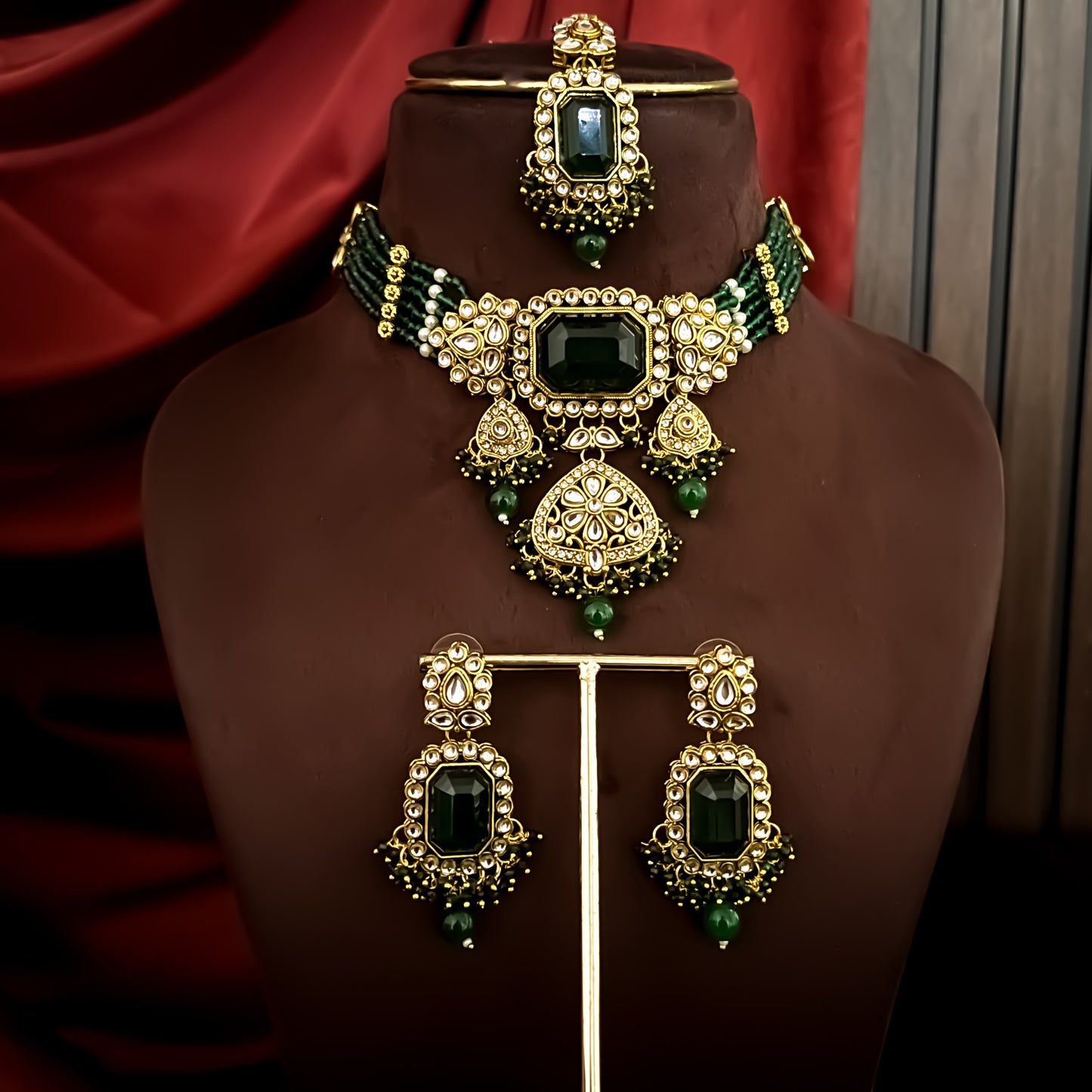 Shriya Kundan Choker Necklace Set - Green