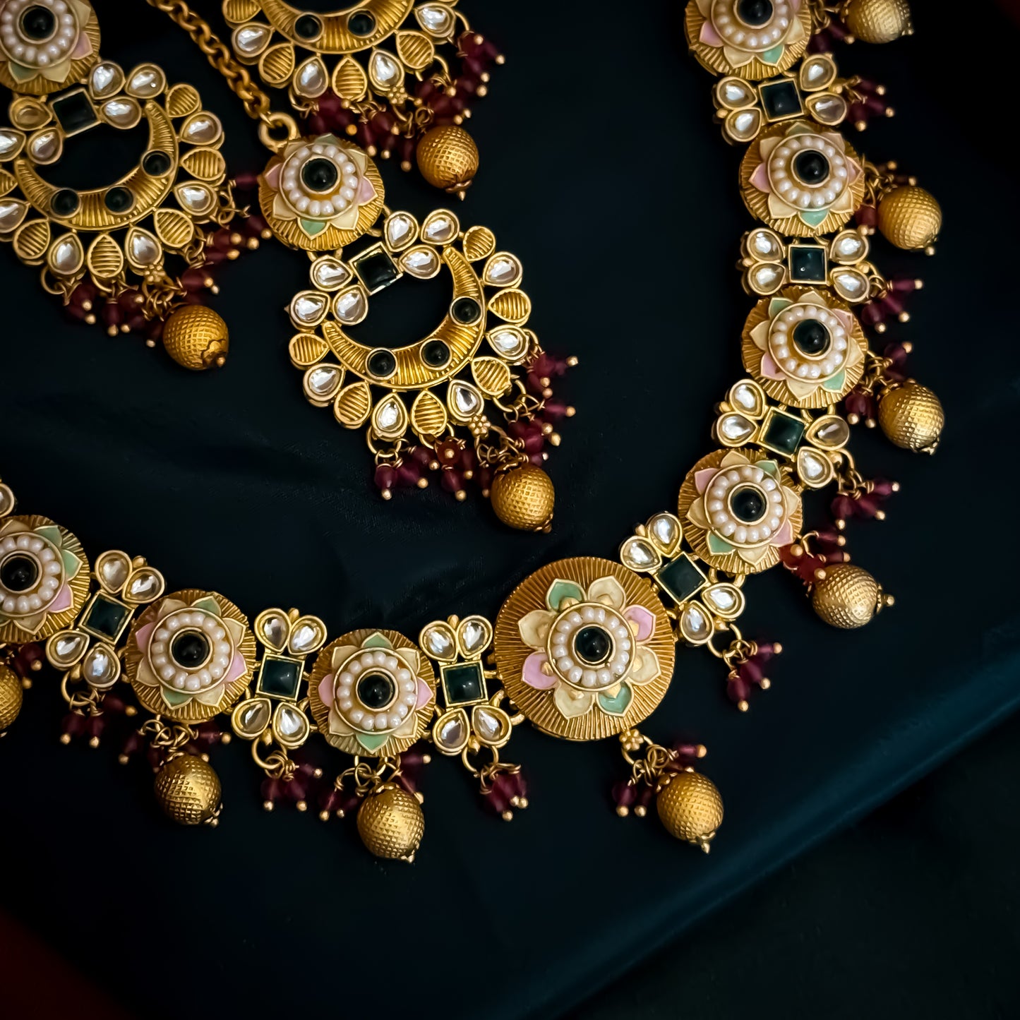 Sayantika Rajwadi Matte Polish Necklace Set - Green