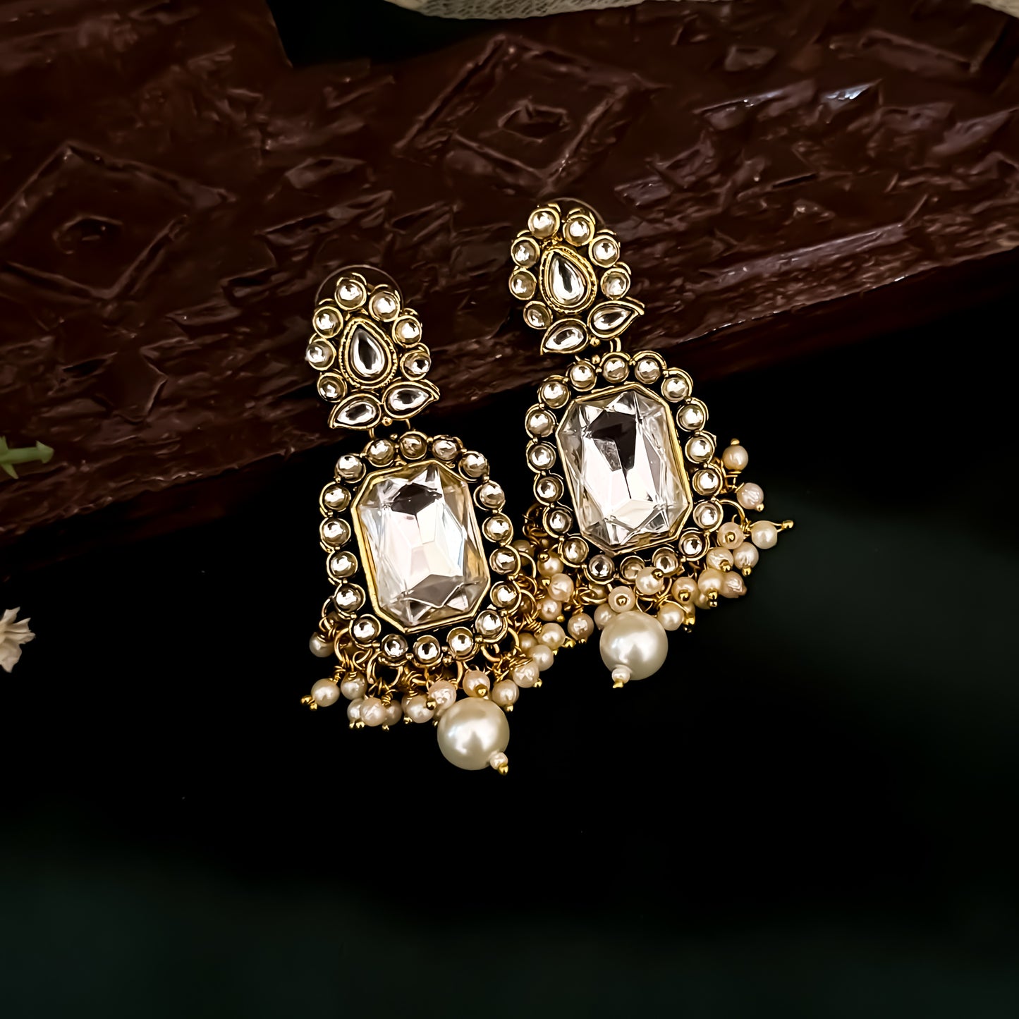 Shriya Royal Kundan Choker Necklace Set - Golden