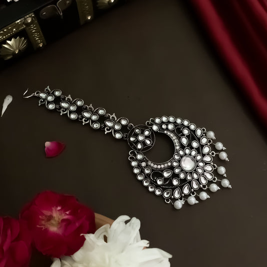 Mohey Silver Kundan Maang Teeka