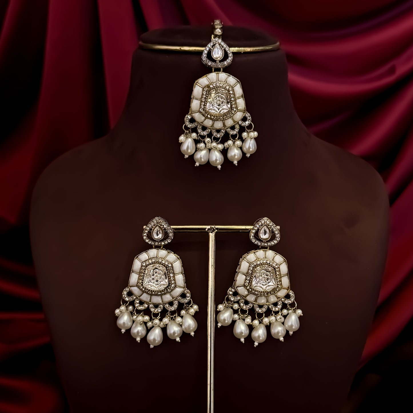 Tanishka Polki Premium Necklace Set - Golden