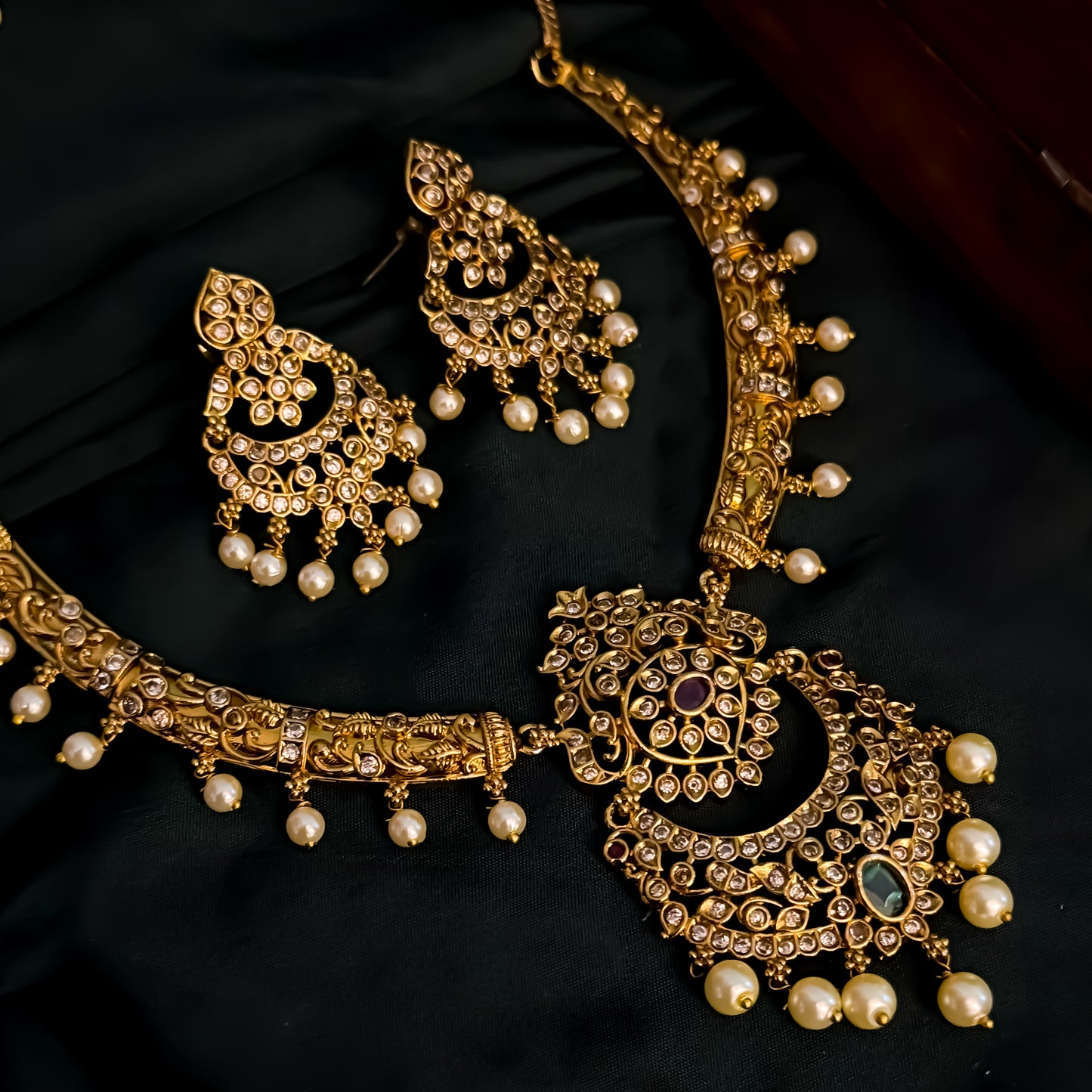 Kesariya Hasli AD Necklace Set