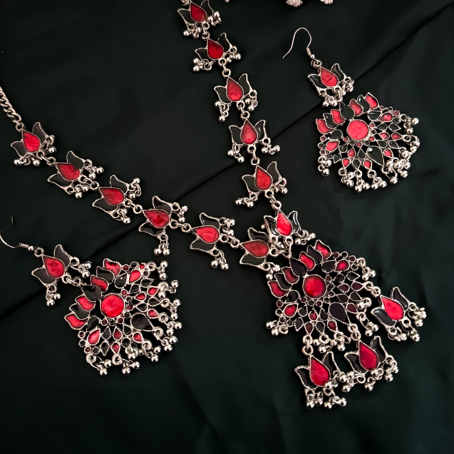 Lotus Afghani Long Necklace with Earrings (Black & Red)