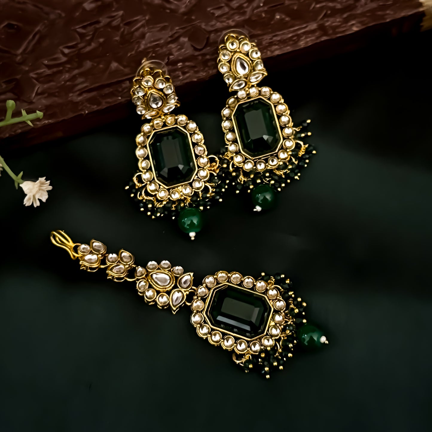 Shriya Kundan Choker Necklace Set - Green