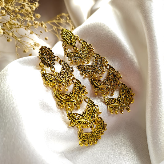 Intricate Leaf Golden Earrings