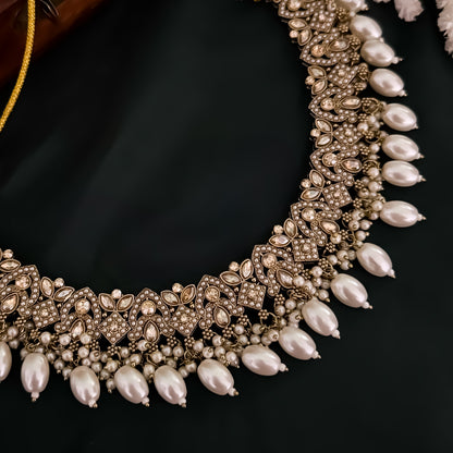 Arshiya Jadau Reverse AD Necklace Set - Golden