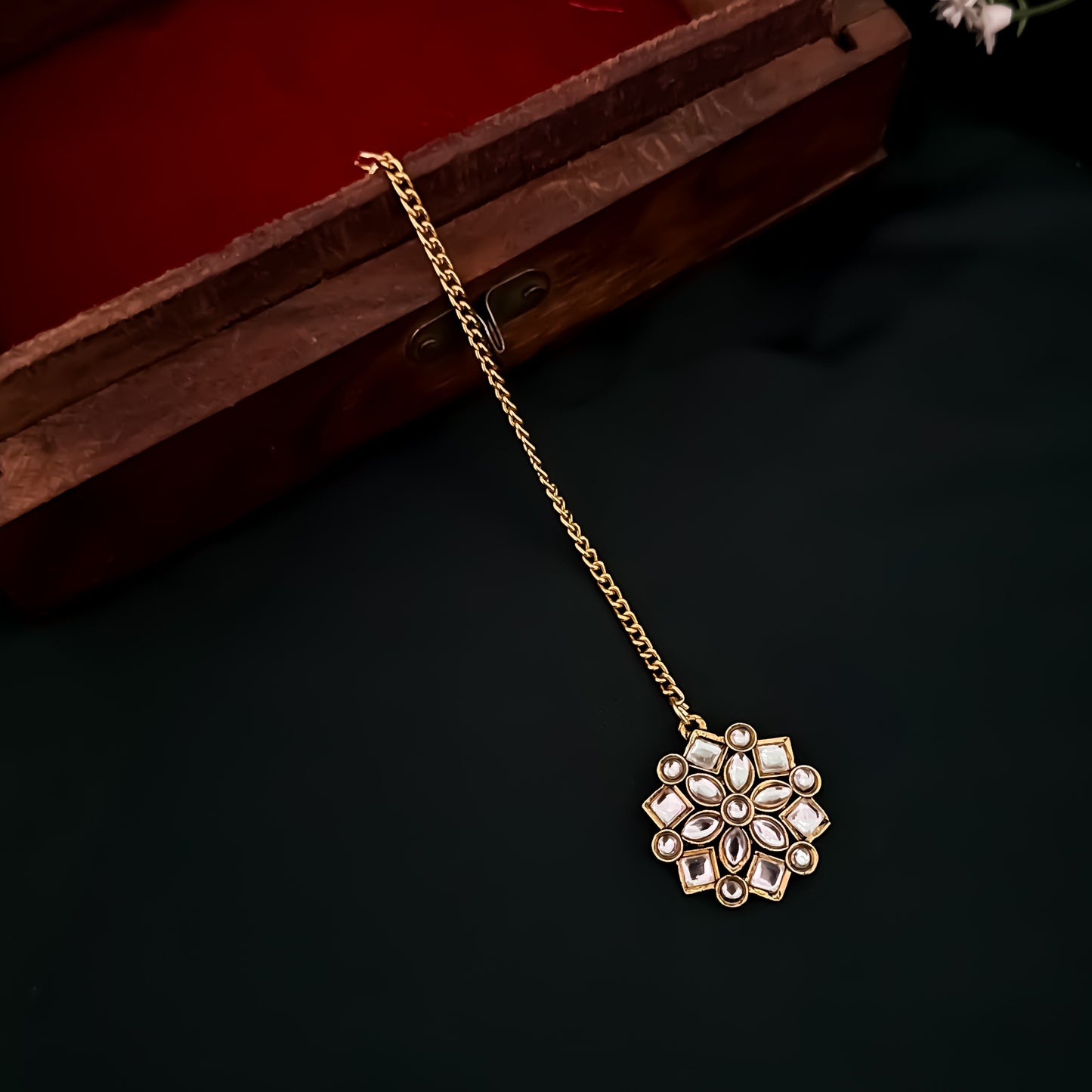 Diksha Kundan Choker Necklace Set - Golden