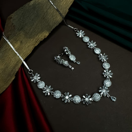 Benett AD Necklace Set