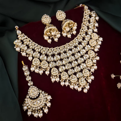 Shameena Premium Kundan Necklace Set - Golden