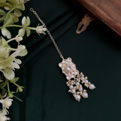 Meher Dabi Kundan Necklace Set- Golden
