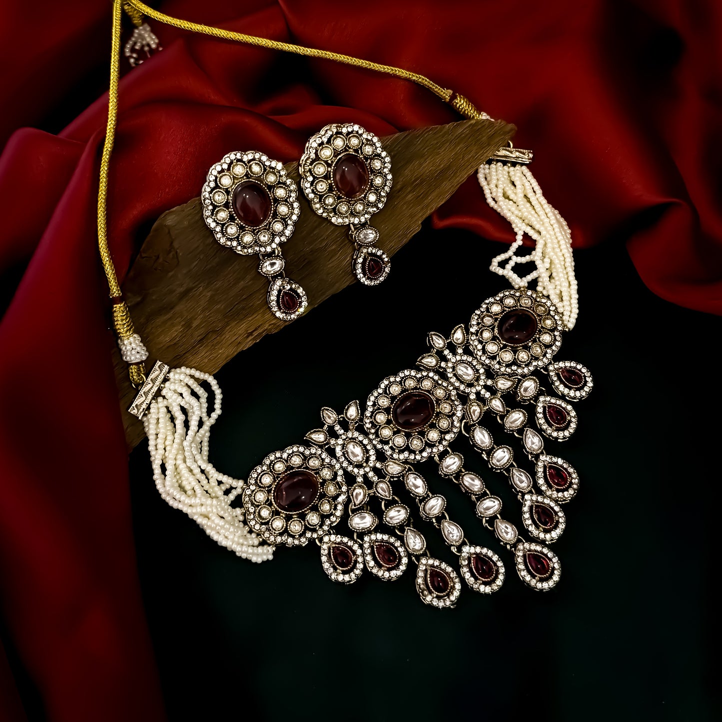Rumani Premium Victorian Style Choker Necklace Set- Wine