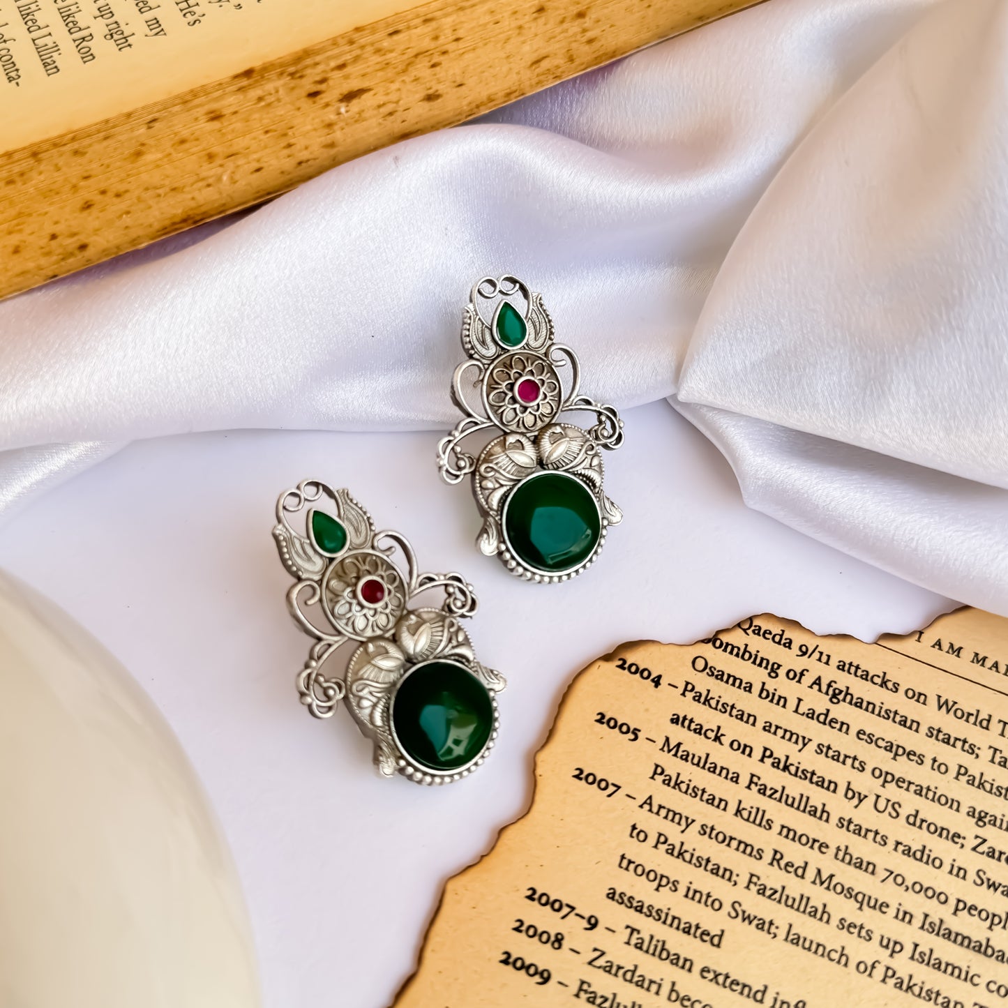 Hania Monalisa SLA Brass Earrings - Green