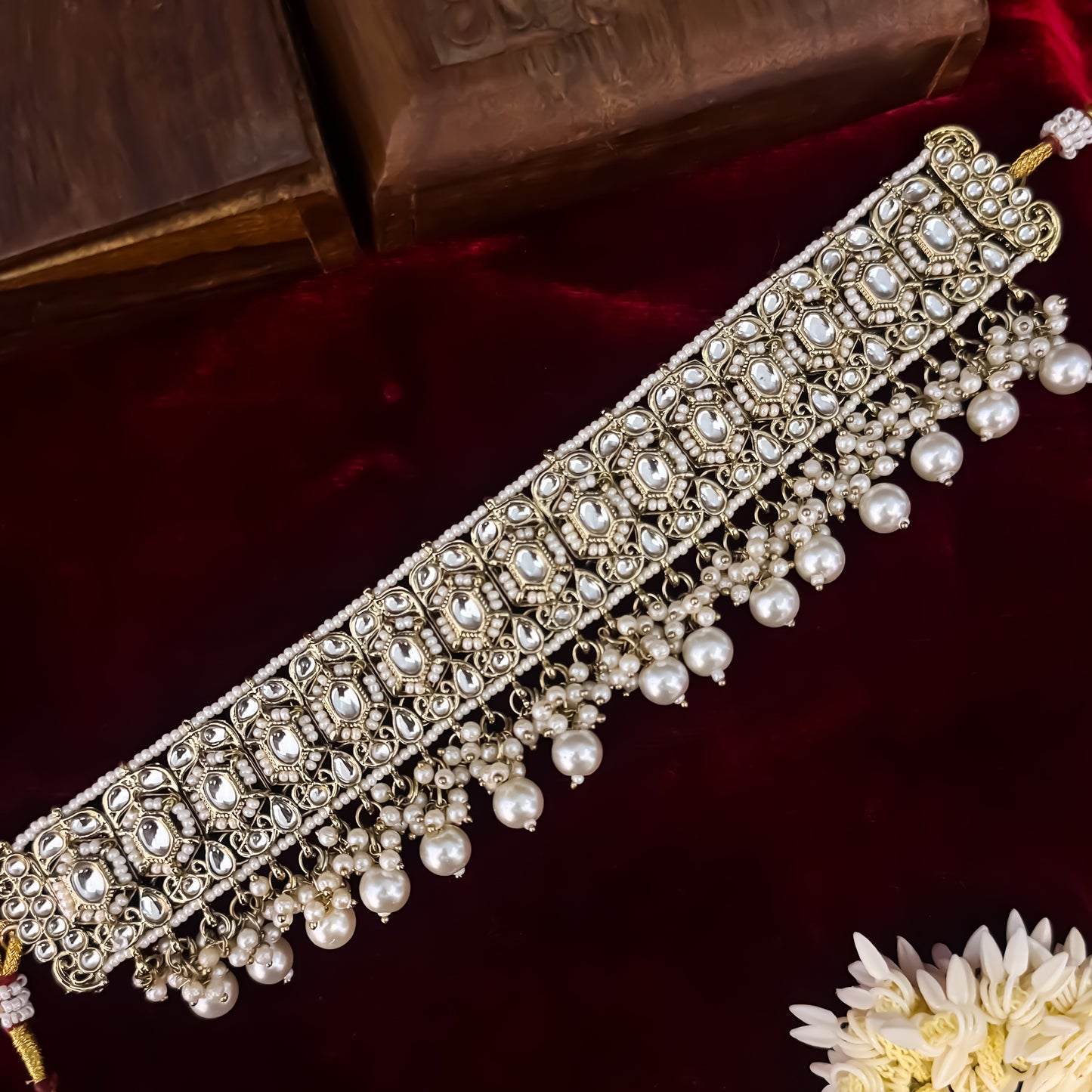 Reem Kundan Necklace Set with Detachable Sahara Earrings - Golden