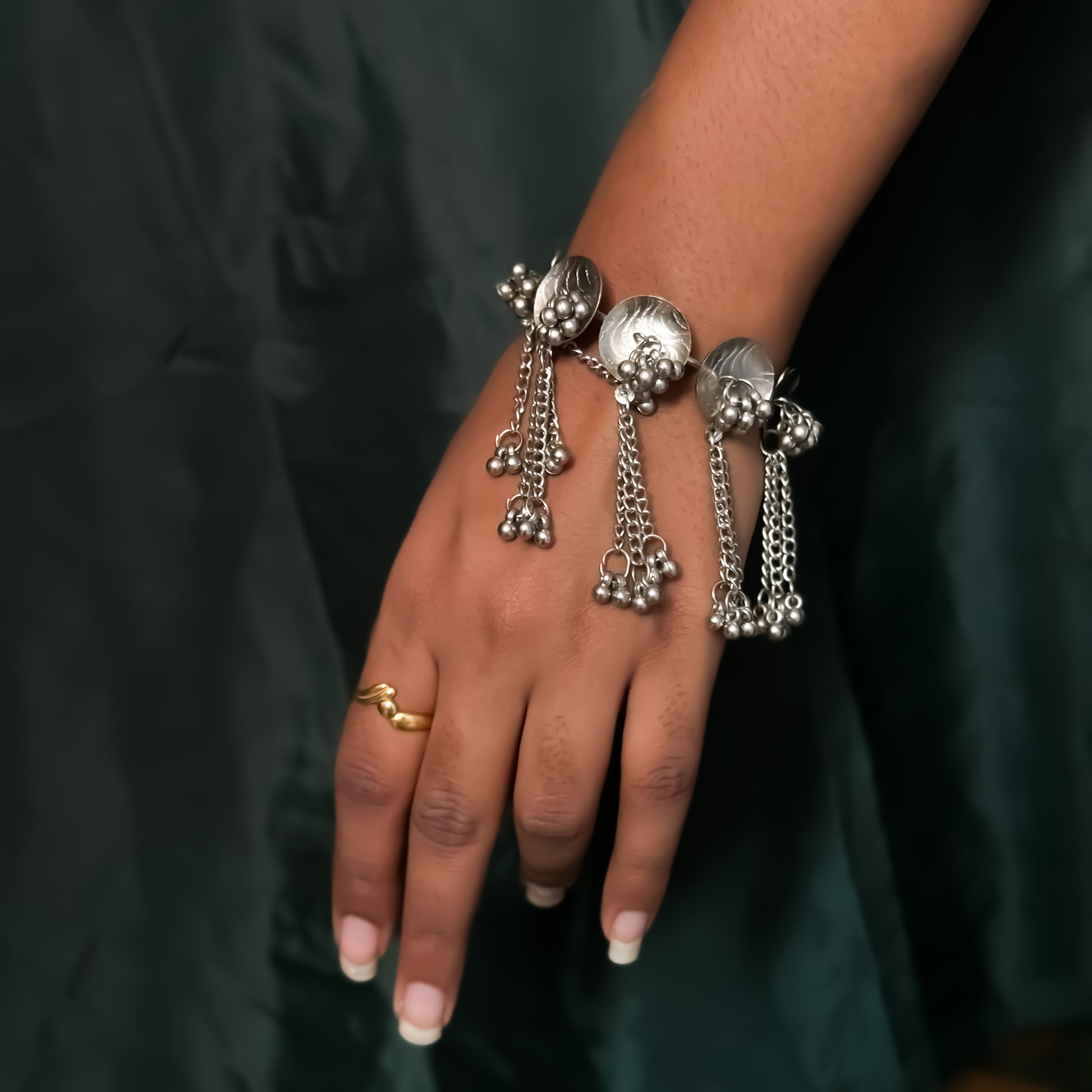 Ragini Silver Ghungroo Adjustable Bracelet/Kada – The Shopping Tree