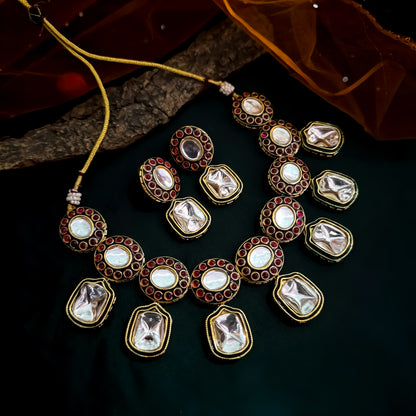Vriksha Vilandi Kundan Premium Necklace Set