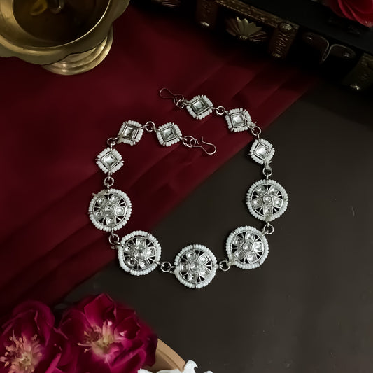 Chandrika Kundan Seeshphool