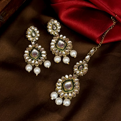 Kumud Kundan Necklace Set - Green