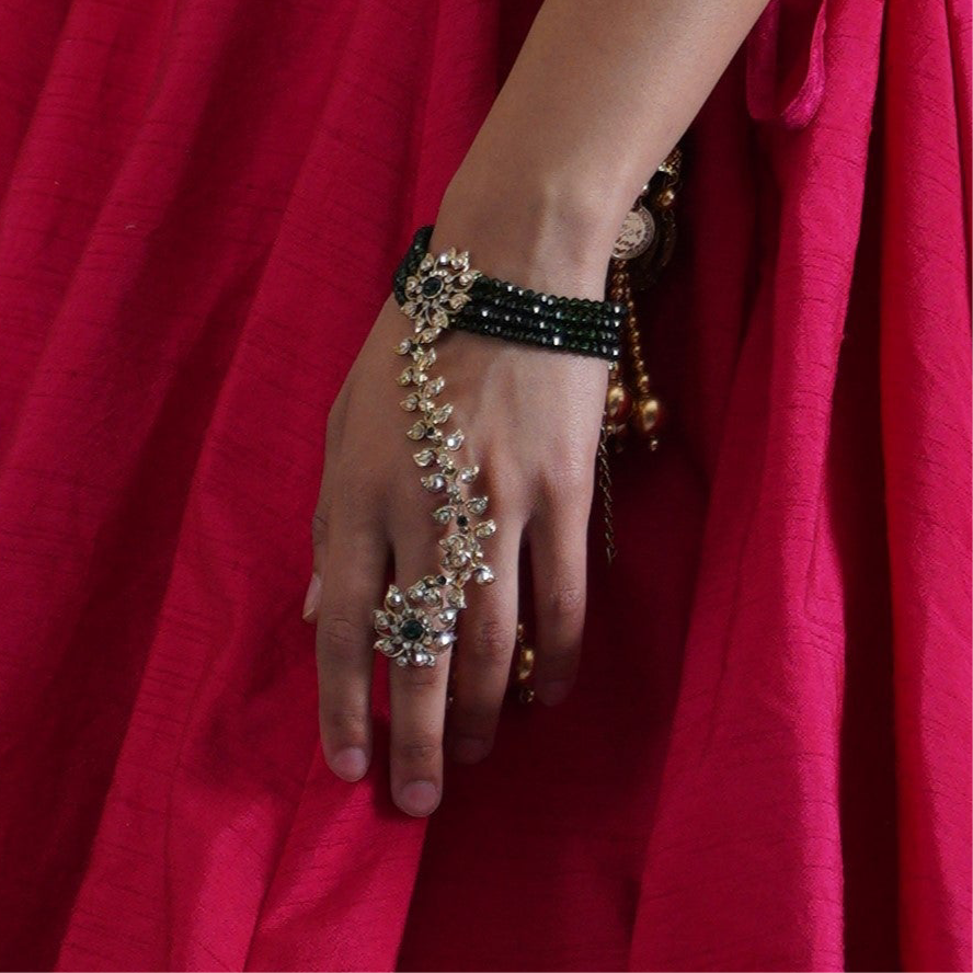 Neerja Premium Reverse AD Haathphool - Golden & Green