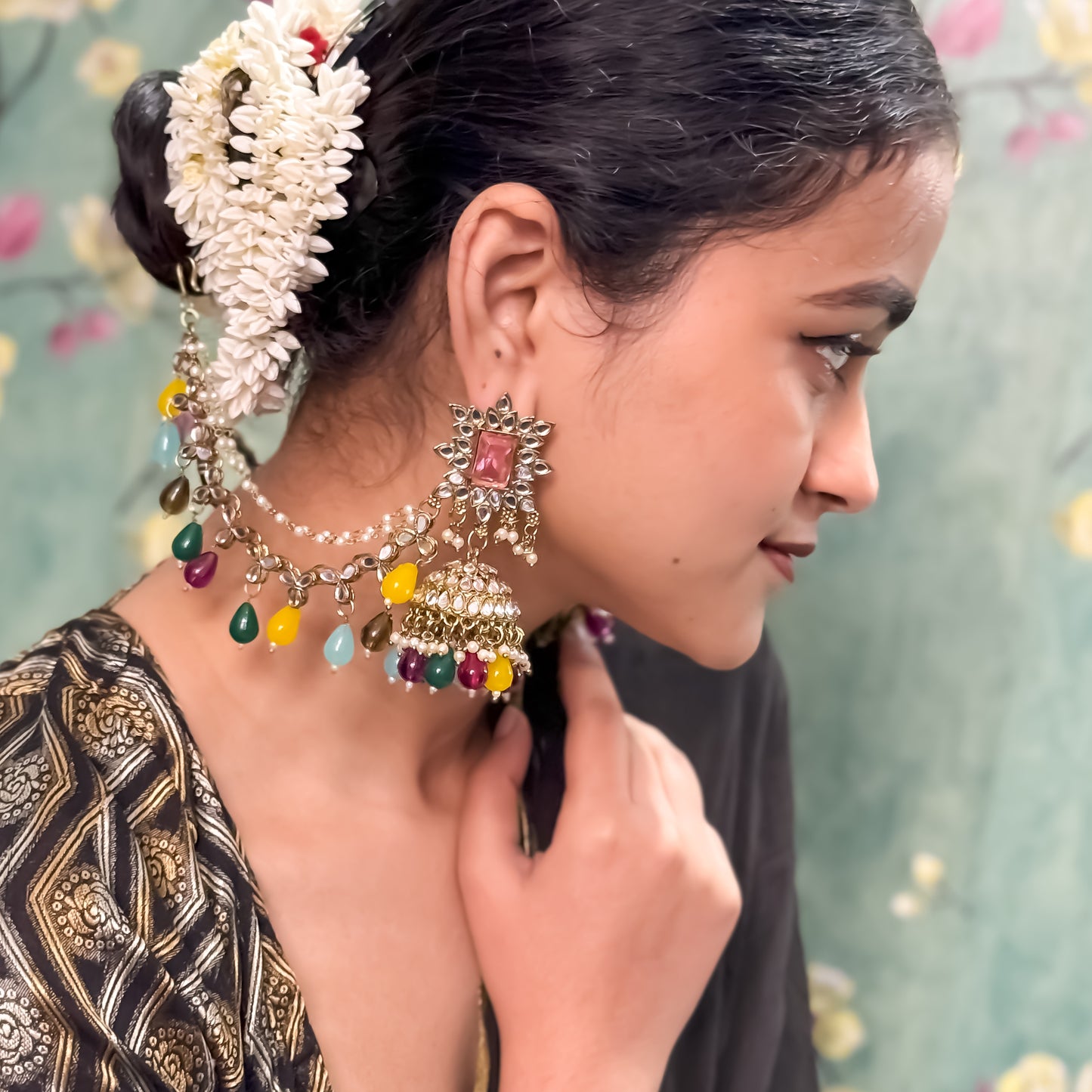 Manavi Mirror Jhumka with Teeka & Sahara- Multi