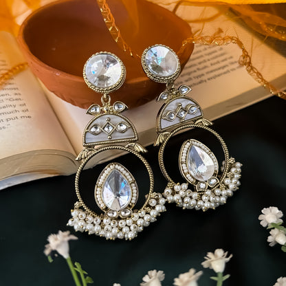 Golden Nishi Kundan Ganthan Chandbali Earrings