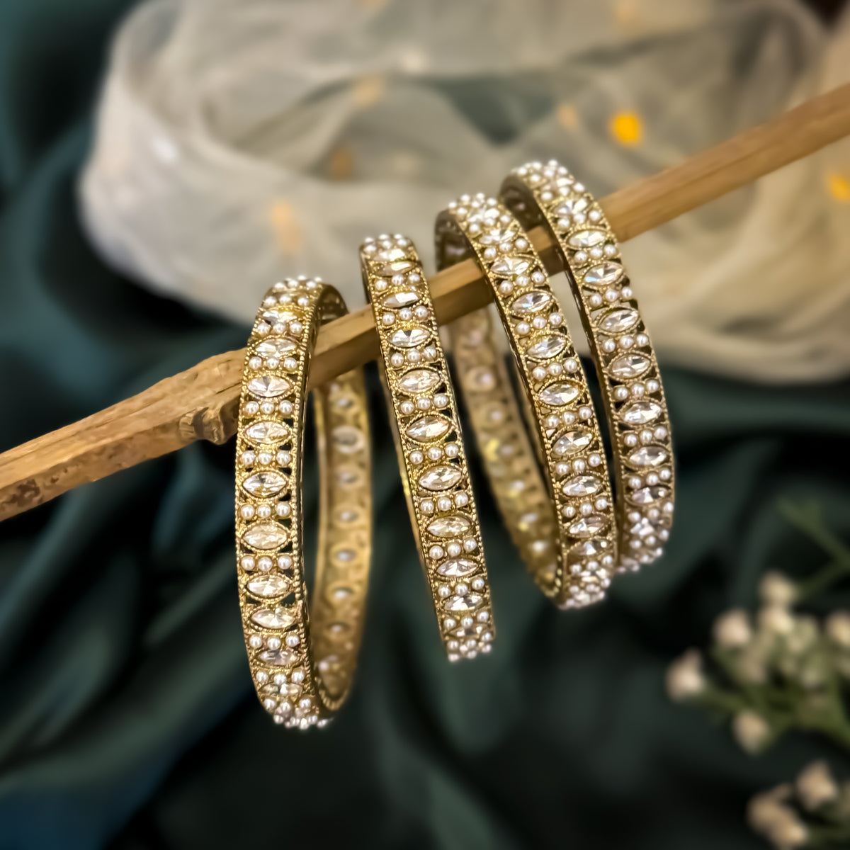 Golden Aayushi Jadau Kundan Bangles (Set of 4)