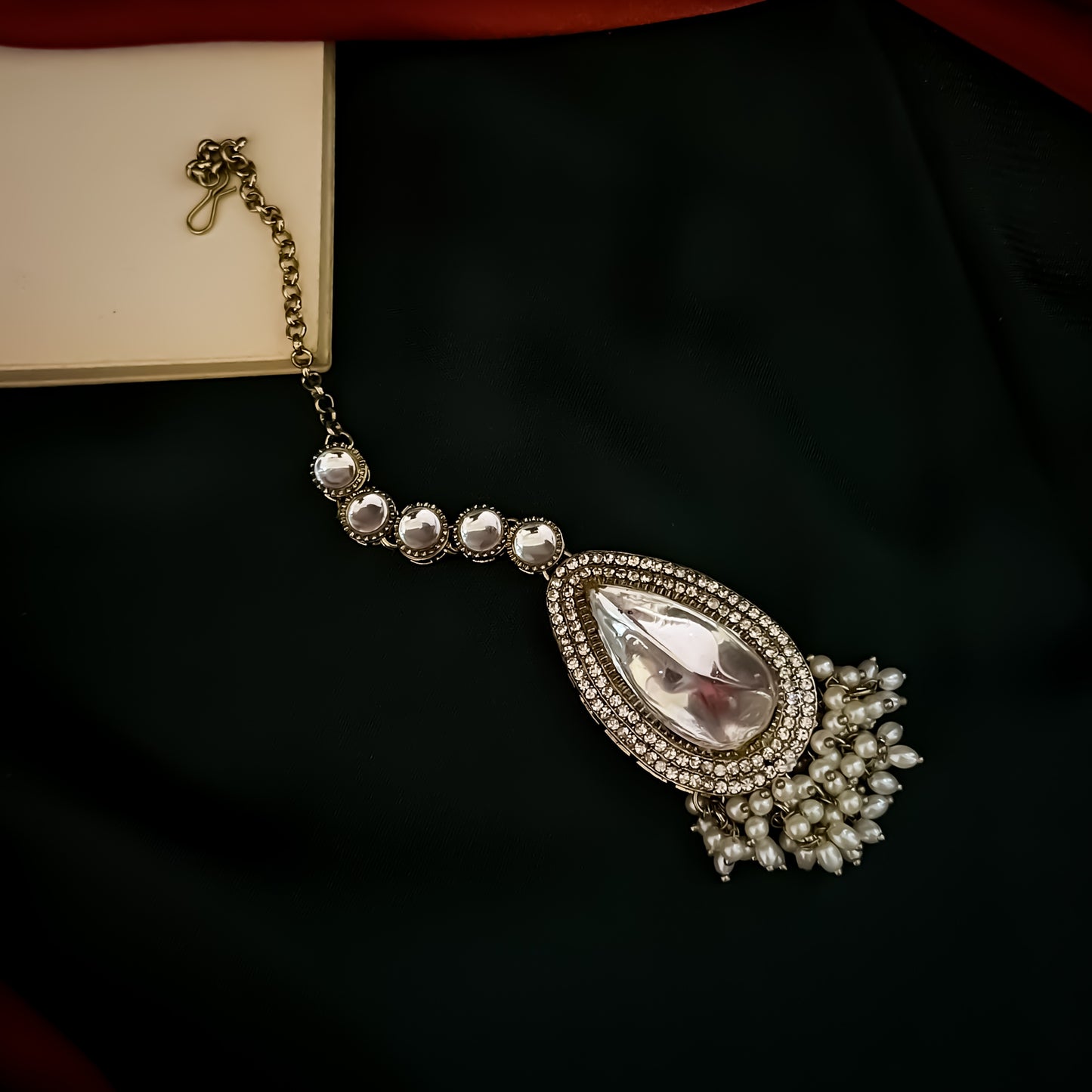 Lavanya Premium Kundan Necklace Set - Golden