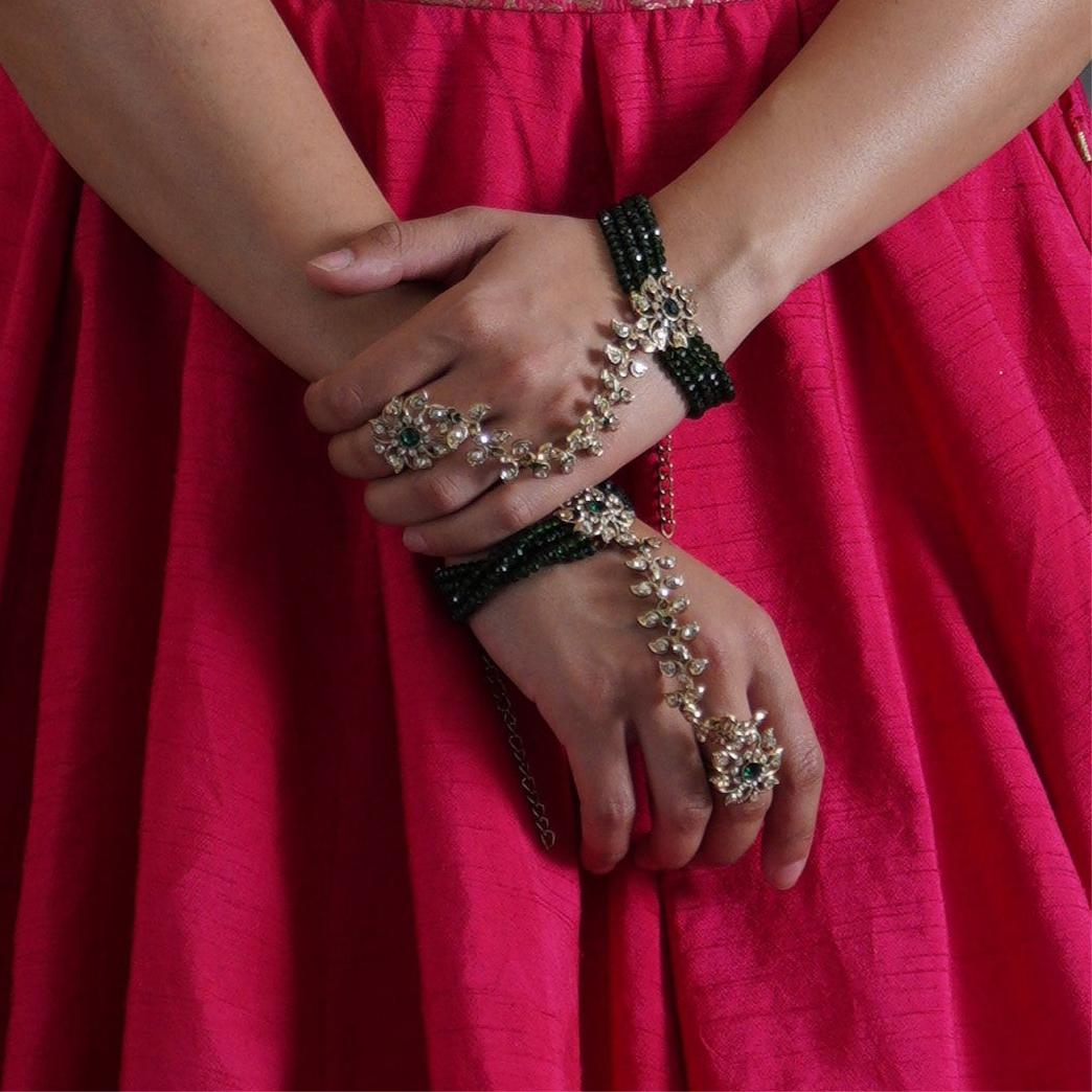 Neerja Premium Reverse AD Haathphool - Golden & Green