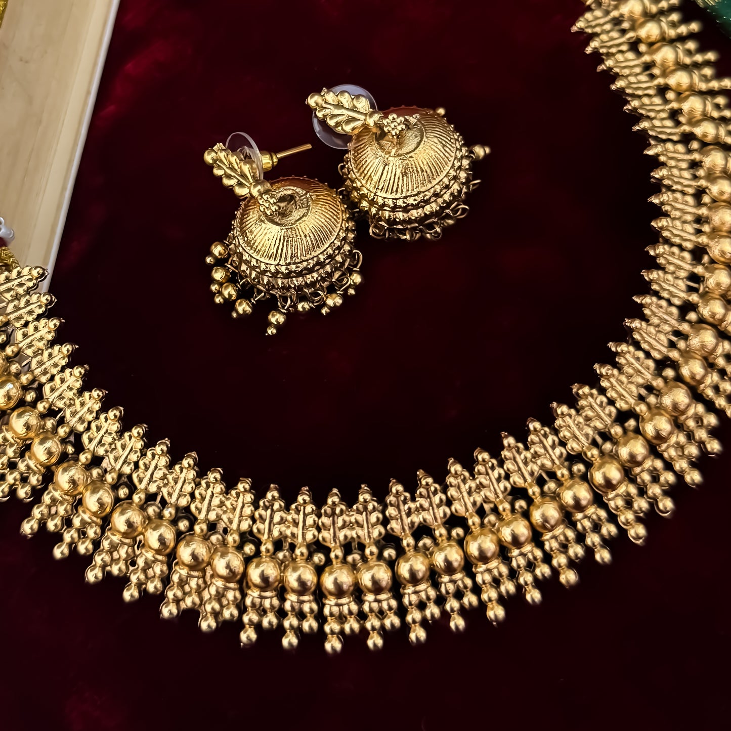 Ira Temple Necklace Set - Golden