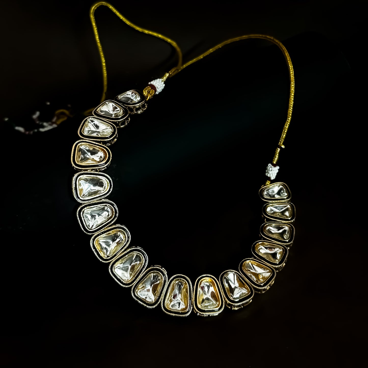 Vibhuti Kundan Necklace Set