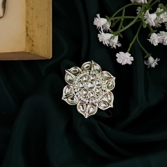 Vanya Dabi kundan Adjustable Ring