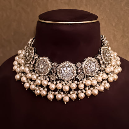Sariska Pearl Loaded MOP Necklace Set - Golden