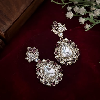 Mansi Kundan Drop Earrings - Wine