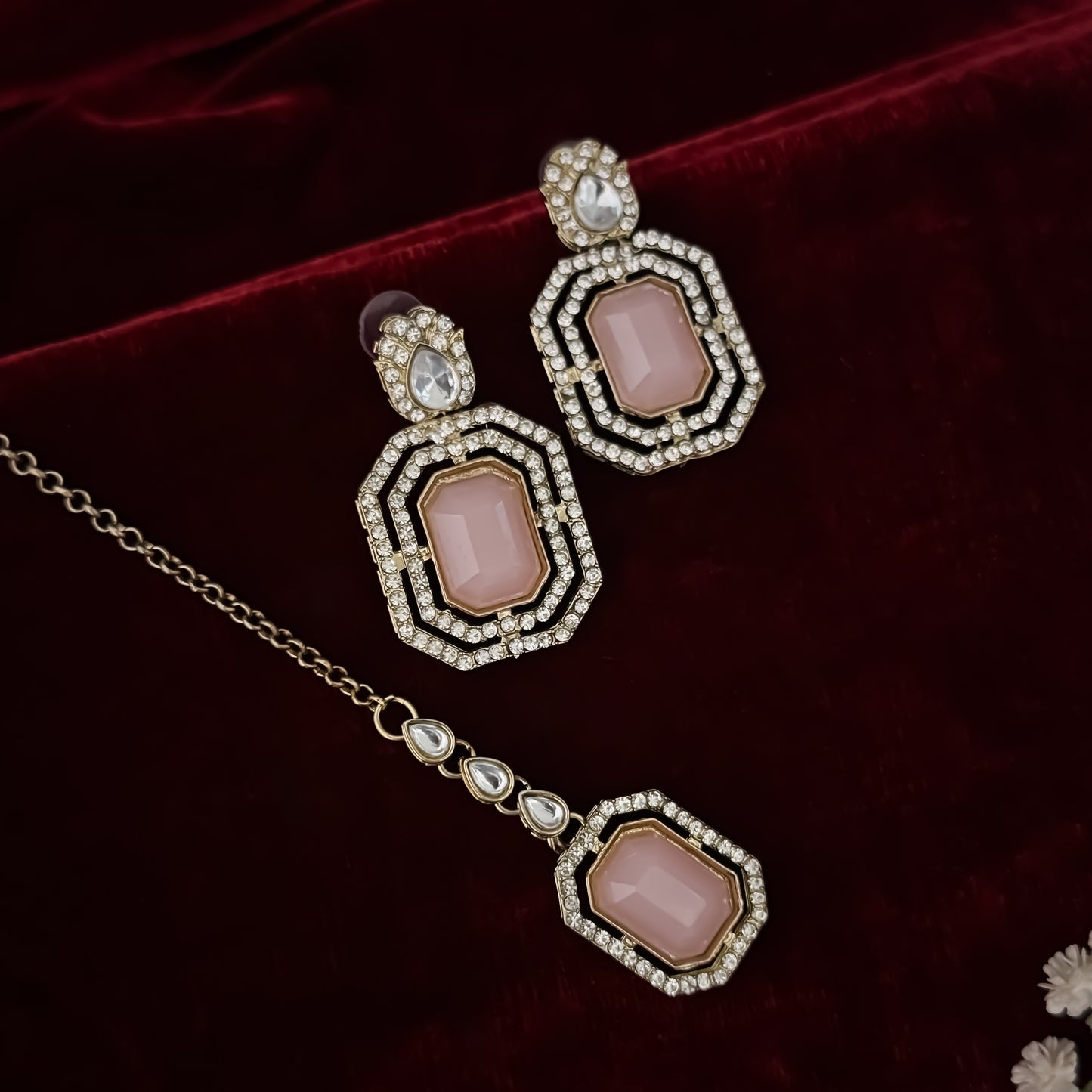 Vivan Victorian Pearl Choker Necklace Set - Pastel Pink