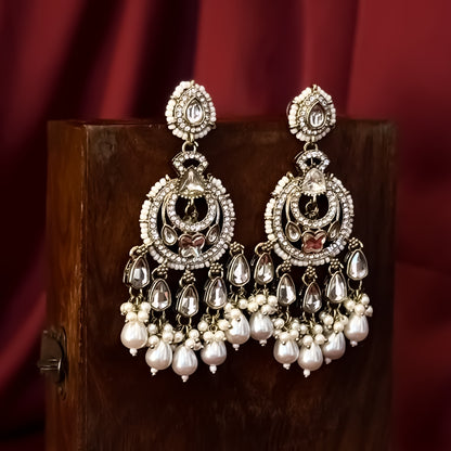 Athiya Kundan Pearl Premium Chandbali Earrings - Golden