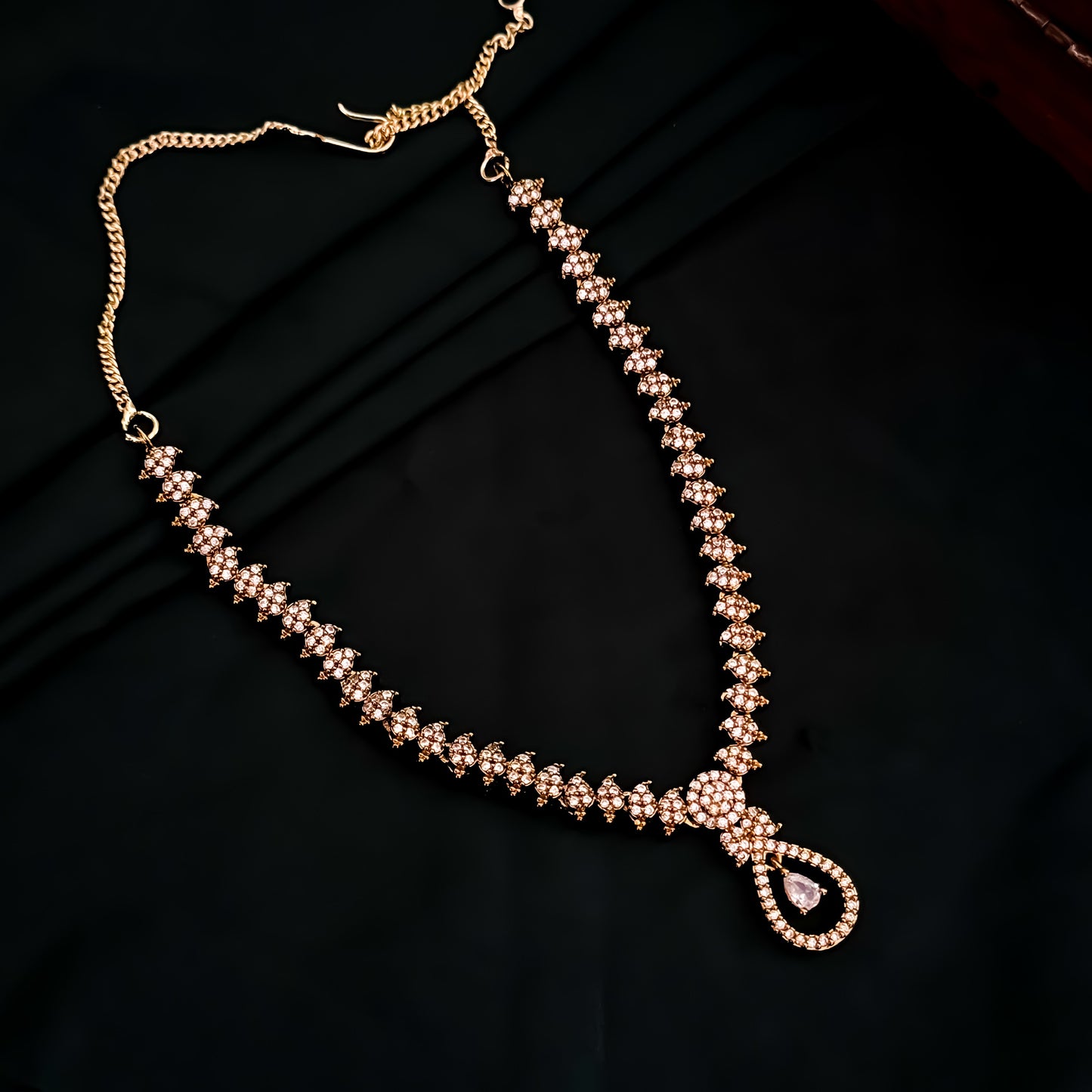 Subhashini Minimal AD Necklace Set