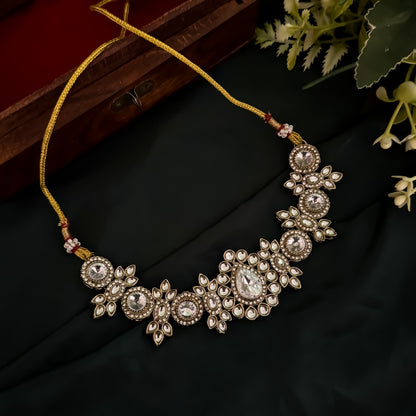 Israt Kundan Necklace Set - Golden