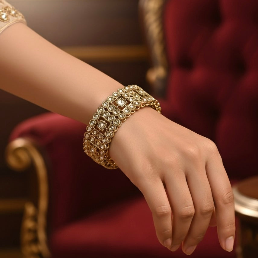 Meera Kundan Openable Bracelet/Kada - Golden