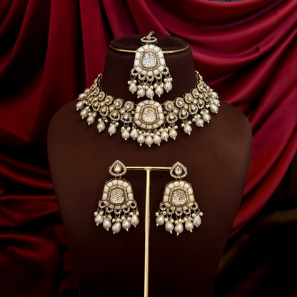 Tanishka Polki Premium Necklace Set - Golden