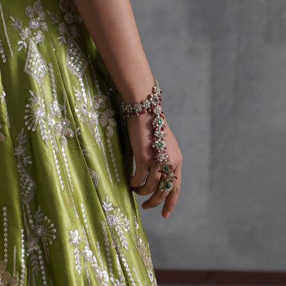 Nikhat Premium Reverse AD Haathphool - Maroon & Golden