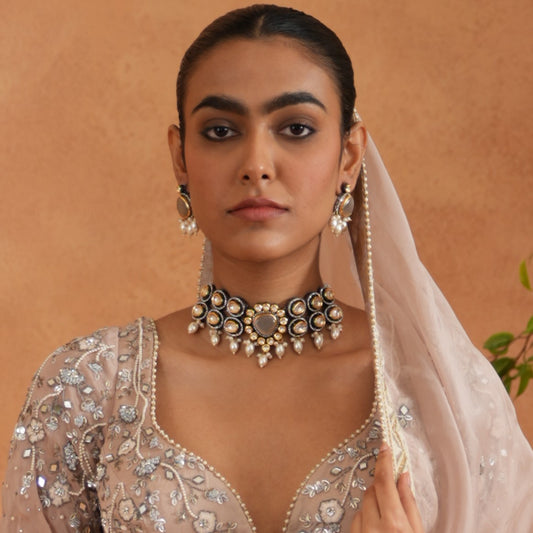 Devyani Kundan Necklce Set-Golden