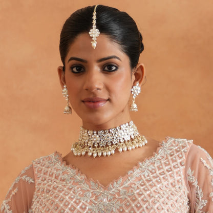 Antara Dabi Kundan Neckalce set - Golden