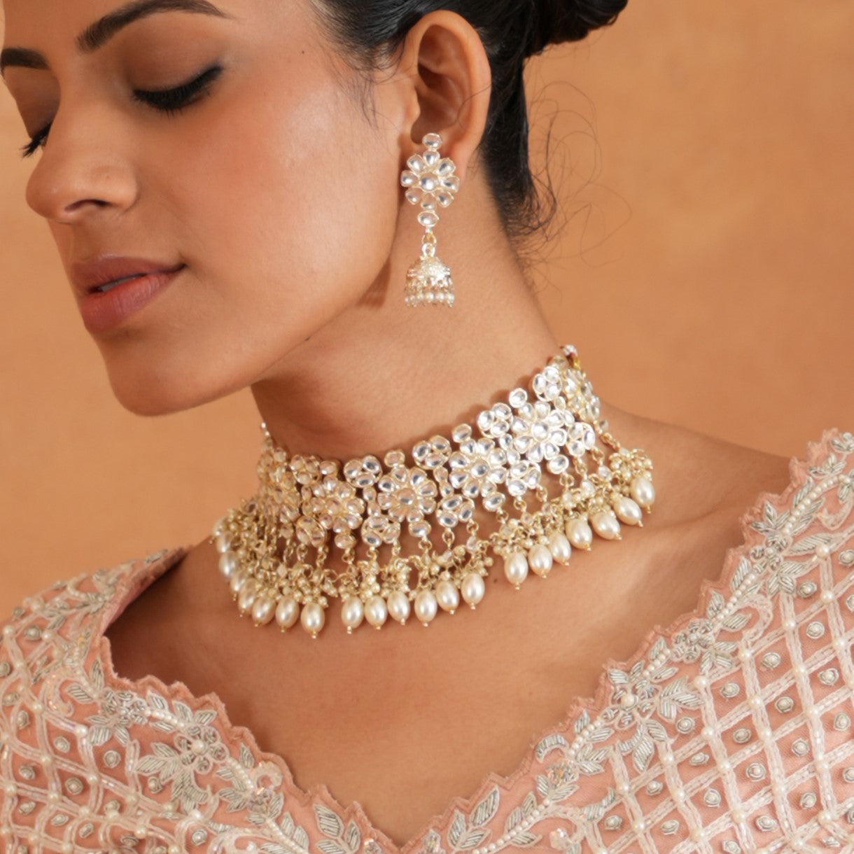 Antara Dabi Kundan Neckalce set - Golden