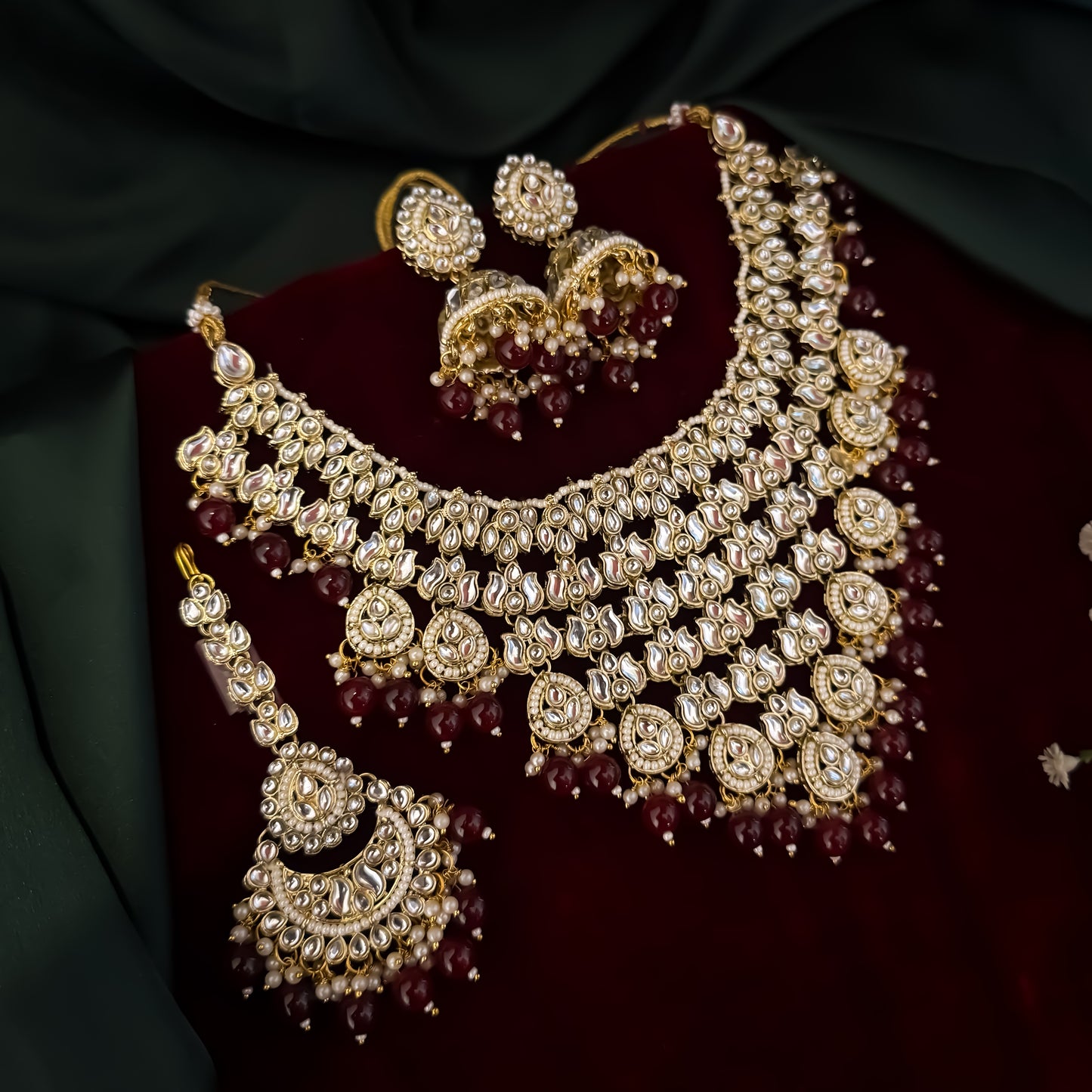 Shameena Premium Kundan Necklace Set - Maroon