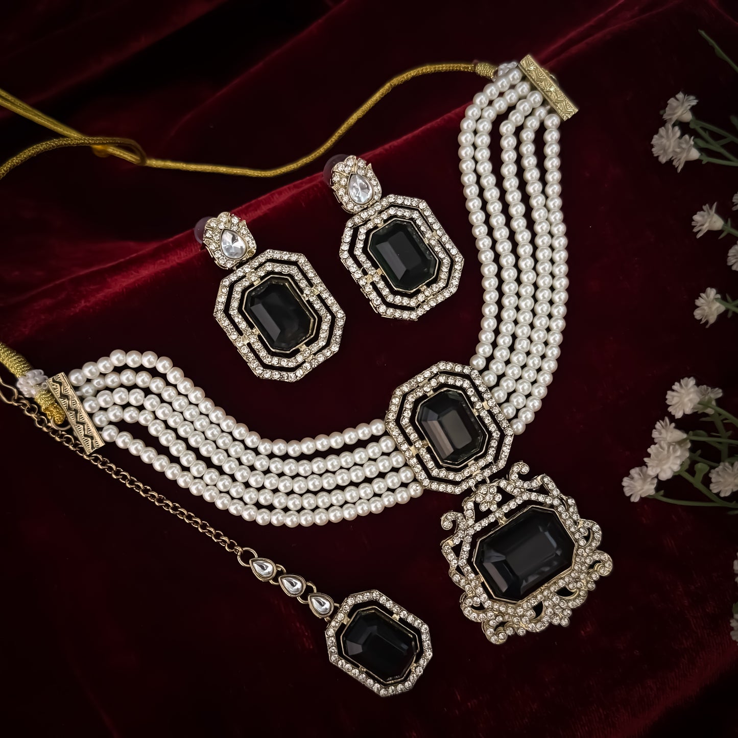 Vivan Victorian Pearl Choker Necklace Set - Green