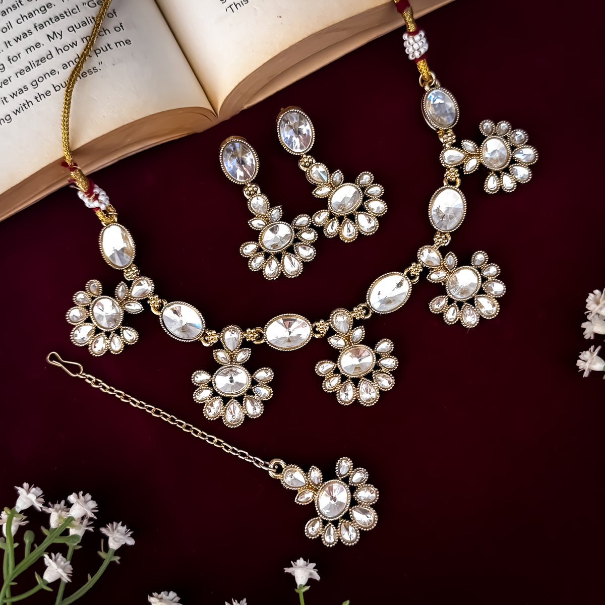 Golden Raisha Floral Kundan Necklace Set