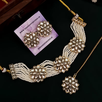 Diksha Kundan Choker Necklace Set - Golden