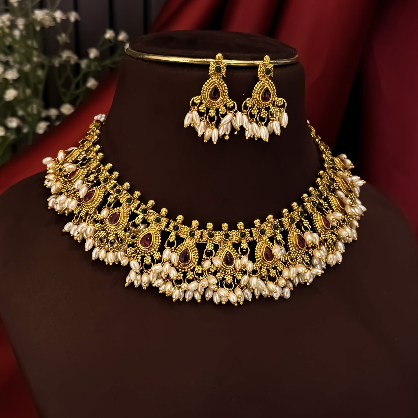 Priyam Guttapusalu Temple Necklace Set - Golden